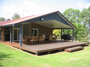 RENOS/DECKS/PERGOLAS/ CARPENTRY
